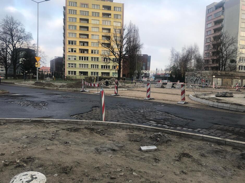 Nowa nawierzchnia skrzyżowania ulic Gazowniczej, Doki i Łagiewniki układana będzie od 3 do 5 grudnia